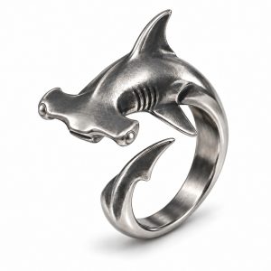 Hammerhead shark ring with a sculpted head and curved wrap band